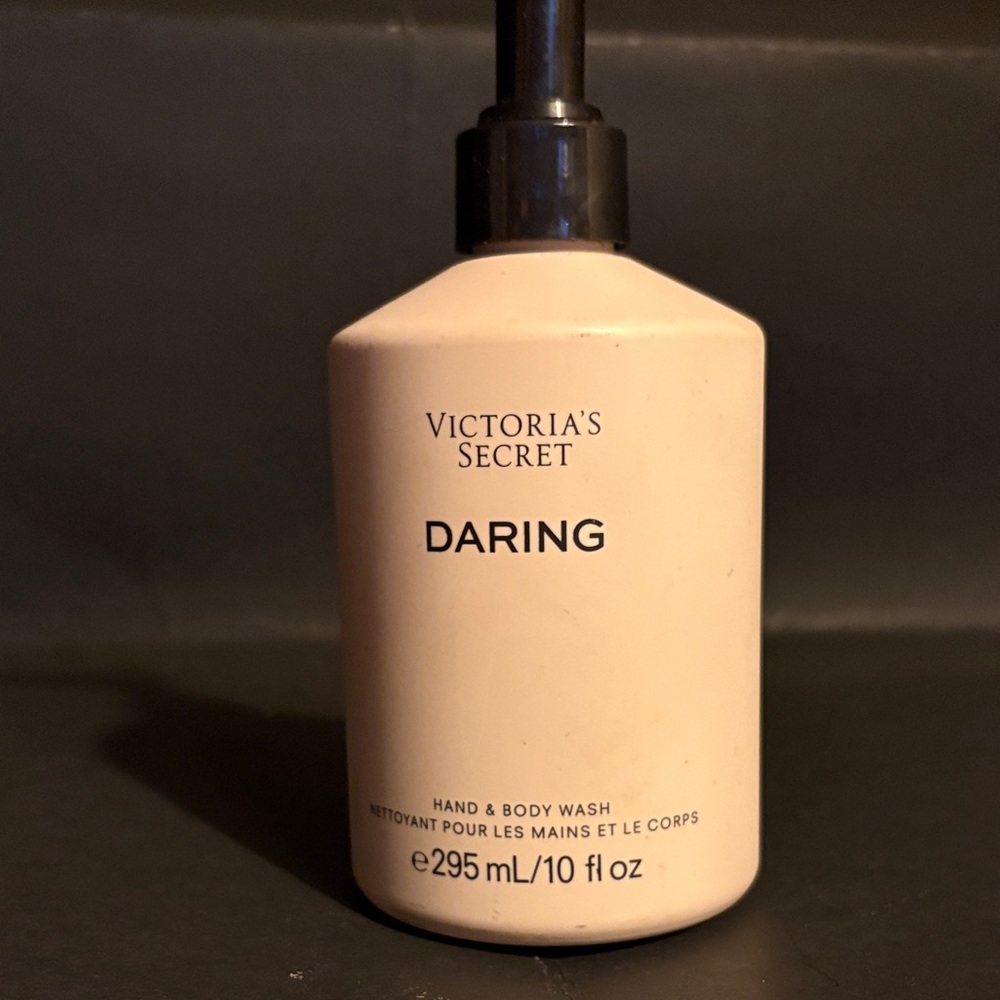 Victoria's Secret Daring Hand & Body Wash - Cream
